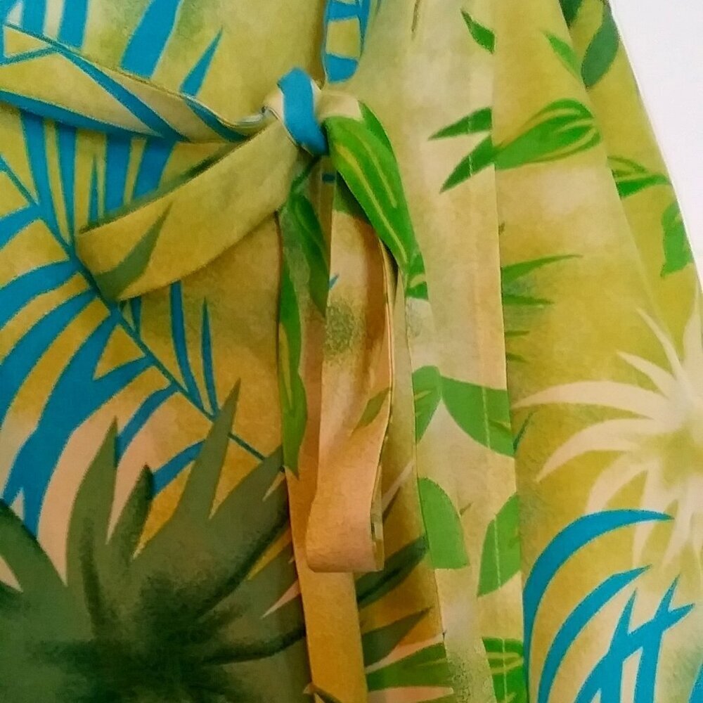 Beautiful Green and Blue Silk Wrap Skirt | Size 16 Worthington - Picture 8 of 12